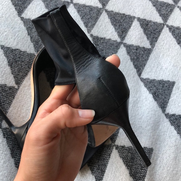 Manolo Blahnik heels - Picture 6 of 8